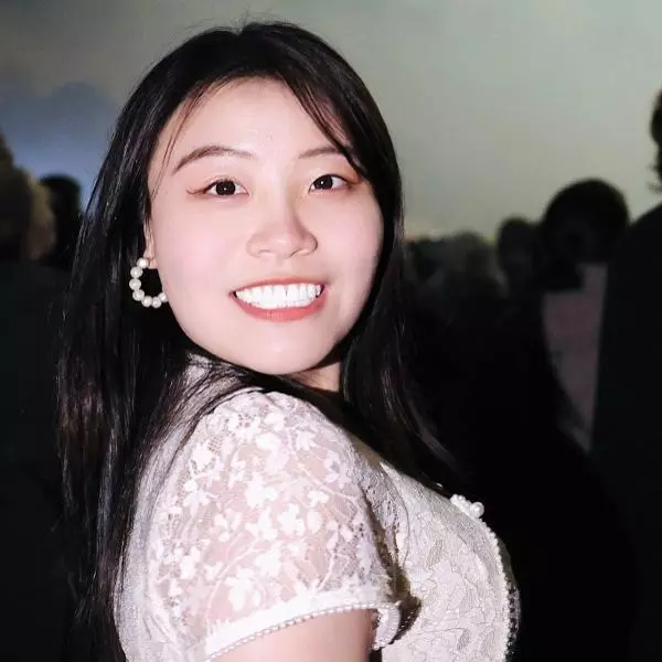 luna photo